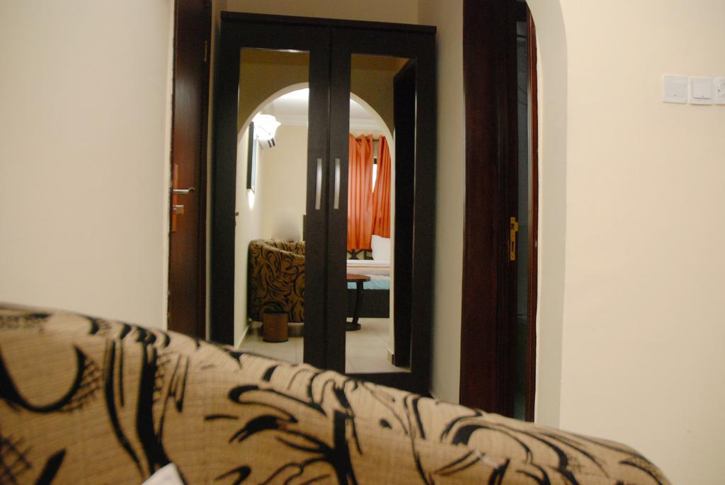 Knightsbridge Hotel Ikeja Exterior foto