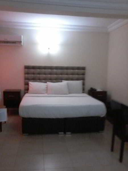 Knightsbridge Hotel Ikeja Exterior foto